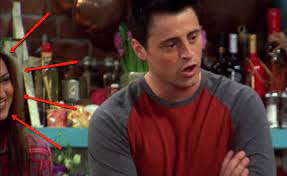 Have You Ever Noticed That Rachel Was Replaced In A Scene From This Friends Episode