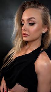 𝑷𝒓𝒊𝒏𝒄𝒆𝒔𝒔 𝑱𝒂𝒔𝒎𝒊𝒏𝒆 Makijaż 18stkowy przepięknej @_savickiey_  😍😍 Miało być pięknie i z klasą, taki makijaż jest moim flagowym, takie  kocham robić najbardziej 🙈🔥… dla mnie Klaudia wygląda jak arabska  księżniczka, cudna 😍🔥 #