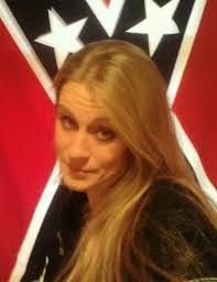 Dixie Porter's Instagram, Twitter & Facebook