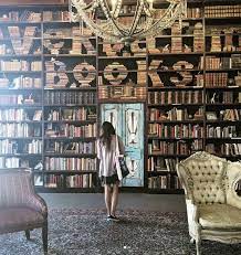 High tides and low tides, surf reports, sun and moon rising and setting times, lunar phase, fish activity and weather conditions in san diego. The Best Bookstores In San Diego Where To Go