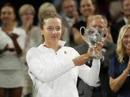 Po zwycięstwie w pierwszej rundzie wimbledonu polska tenisistka iga. The Latest Swiatek Wins Wimbledon Girls Title