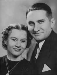 Lola Hull Neitzert (1909-1991)