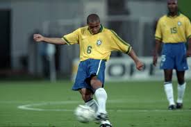 The best moments of roberto carlos for you to watch wherever and whenever you want. Roberto Carlos Roberto Carlos Da Silva Rocha