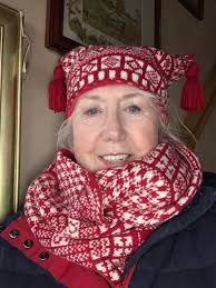 Sanquhar cowl by Wendy Johnson  https://www.ravelry.com/patterns/library/sanquhar-cowl It is extremely  long, quite bulky and heavy. Very warm. I'd make it shorter next time.