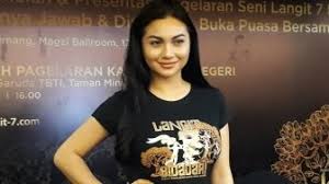 Ariel tatum music arrangement yo, we put these three together for ride wit me episode 2! Kumpulan Berita Ariel Tatum Cantik Kayak Foto Studio Potret Ariel Tatum Di Ktp Bikin Netizen Salfok