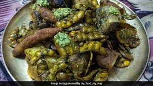 We tamilians celebrate tamil new year which falls on 14th of this month.we prepare mango pachadi and rice payasam along with other lunch recipes. Umbadiyu Gujarats Original Winter Barbeque How To Make Umbadiyu Recipe Inside Ndtv Food