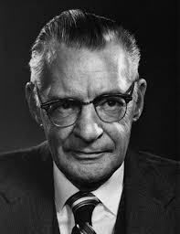 Everett Costello's Instagram, Twitter & Facebook