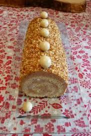 Buche De Noel Roulee Au Praline Buche De Noel Roulee Buche De Noel Dessert Noel
