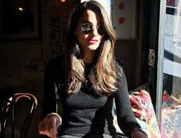 Να σημειώσουμε ότι η ηλιάνα παπαγεωργίου που έχει πολυετή διεθνή καριέρα αλλά συστήθηκε στο ελληνικό κοινό ως κριτής του gntm, θα είναι το πρόσωπο που παρουσιάσει το madwalk 2019. Hliana Papagewrgioy O Erwtas Ths Megalwse Sygkinhmeno To Montelo Kuskusaki Eu