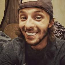 Why do land tames grow continuously with Maeguana food but water tames like  tuso starve after reaching juvenile stage?