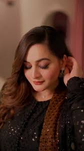 Aiman Khan Spotted in Dolmen Mall