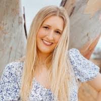 Annette Henning's Instagram, Twitter & Facebook