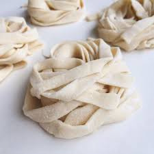 Pates Fraiches Sans Oeuf Les Cuilleres En Bois Pates Fraiches Recette Pate Fraiche Recette Pate Maison