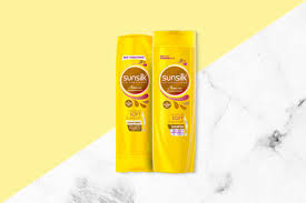 Follow by rinsing your hair and shampooing and conditioning as usual. almond oil even works miracles on dryness and damage. 8 Ways To Use Of Almond Oil For Hair Growth Be Beautiful India