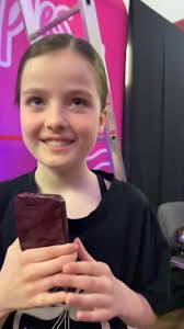 Vas zanima, kaj so povedali plesalci, ki so sodelovali na minulem festivalu  Miki koreograf? Prisluhnite njihovim iskrenim vtisom. ❤️, Mi že komaj  čakamo naslednjega. 🥰