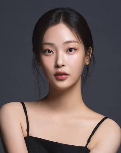 Choi Hee-jin profile photo