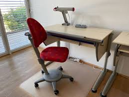 Kinderschreibtisch schreibtisch mit stuhl set höhenverstellbar neigbar schüler pink 120x65cm 439,00 € zzgl. Moll Kinderschreibtisch Stuhl Und Lampe Kaufen Auf Ricardo