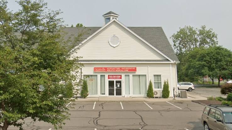 Brookfield doctor of natural medicine charged with sexual assault of a minor | fox61.com