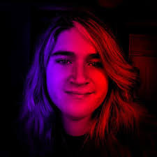 Sandra Whitmarsh's Instagram, Twitter & Facebook