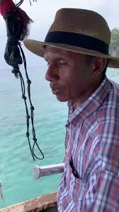 Hi everyone, I did a private longtail boat tour with this boatman back in  2021 and have since lost his phone number. I'm going back to Phi Phi later  this week and would like to book him again. Anyone ...