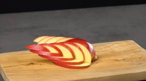 Je dédie ce message à ma cousine yvette! Deco Sympa Sculpture De Fruits Et Legumes