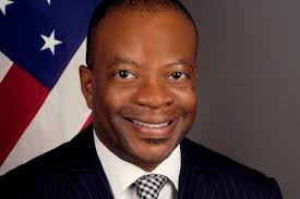 Visite en Haïti du secrétaire d'État adjoint américain Todd Robinson