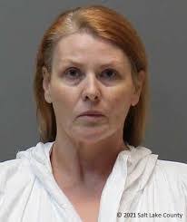 Amber Mettler's Instagram, Twitter & Facebook