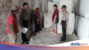 Forum operator pendataan pendidikan seluruh indonesia. Operator Forklift Di Banyuwangi Tewas Tertimpa Beras 1 Ton