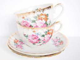 Metallic gold accents the plume and branches for a glamorous look. Vintage Set Of 2 Noritake Japan Teacups And By Bellebloomvintage Tea Cups Floral Tea Noritake