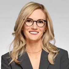 How to Stay Relevant in Data Analysis: Tips and Tricks