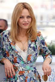 The couple started dating in 2016 and have been together for around 4 years, 5 months, and 24 days. Vanessa Paradis Is A Vision In Floral Dress As She Attends Cannes Film Festival 2021 Geeky Craze