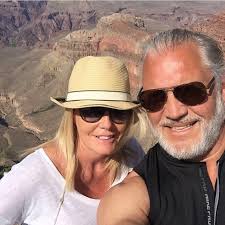 Today is our 43rd Anniversary 🎉🎊🎈 I've never been one for dispensing  marital wisdom but I reckon that for the success of any partnership,  relationship or friendship is the art of compromise.