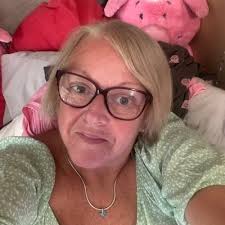 Joanne Jones (@jollyjo29)