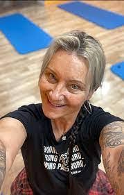 Edward Gonshorowski's Instagram, Twitter & Facebook