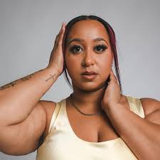 Zena Smith's Instagram, Twitter & Facebook