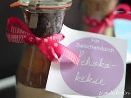 Dieser teig ist schnell einfaches rezept für einen klassischen russischen zupfkuchen nach omas rezept. Geschenk Schnell Selbstgemacht Kuchen In Der Flasche Https Familieberlin De