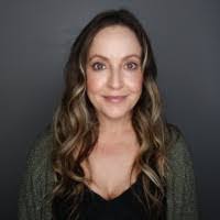 Amber Congdon's Instagram, Twitter & Facebook