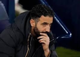 MAN UNITED CONCEDE AGAIN! THEY'RE 2-1 DOWN NOW!!! 2-1 BRENTFORD!!! 🚨🚨😳😳  From 1-0 to 1-2 in 10 minutes…