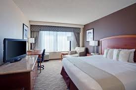The distance by car is 32 km. Holiday Inn Los Angeles Gateway Torrance An Ihg Hotel Torrance Updated 2021 Prices