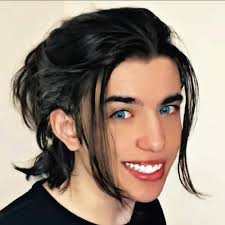 فيديوهات عيد ميلاد عمر 21