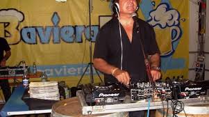 Find riccardo cioni song information on allmusic. Il Dj Riccardo Cioni Al Bavierafest Di Altopascio Luccaindiretta