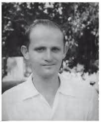 In Memoriam Pedro Hocking (1938-2022): tras la avifauna de los poco  estudiados bosques de los Andes del Perú