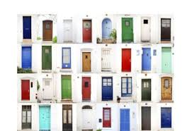 Sebuah desain pintu rumah minimalis merupakan hal penting yang tidak bisa dipisahkan dalam memberi warna pintu depan anda dapat menambahkan percikan warna ekstra ke rumah anda. 8 Inspirasi Warna Cat Kusen Jendela Dan Pintu Yang Bagus Aluminiumkacadepok Com
