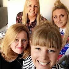 CASSANDRA BARBER (@CASSANDRATHESPY)