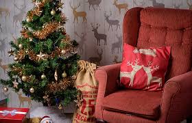 Our freshest christmas decorating ideas yet are sure to bring cheer to your house this holiday bring christmas to every corner of your home. The Best Christmas Home Decor Ideas All Things Christmas