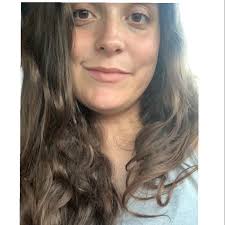 What could be wrong with a 16-week-old Cinnamon Queen chicken?