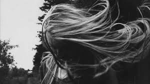 Aglamak Erkek Isidir Catlak Zemin