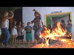 Tradicion La Vida Secreta De Los Gitanos 8 Youtube Dia De San Juan Gitanas La Vida Secreta