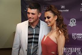 Tiago luis volpi (born 19 december 1990) is a brazilian professional footballer who plays as a goalkeeper for são paulo fc. Tiago Volpi Portero De Gallos Blancos Presente En Brasil Na Braza Fotografia De Brasil Na Braza Santiago De Queretaro Tripadvisor