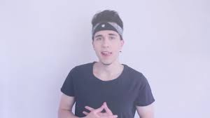 Le matériau généralement utilisé pour l'article bandana foulard bavoirs est coton. Comment Mettre Un Bandana Pour Homme Top 3 Des Meilleurs Styles Youtube
